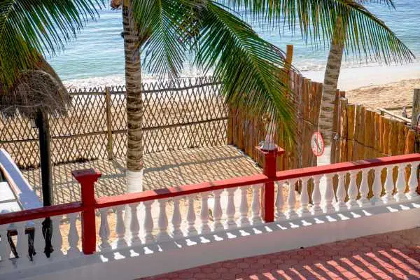 PlayaYSol_PatioView2