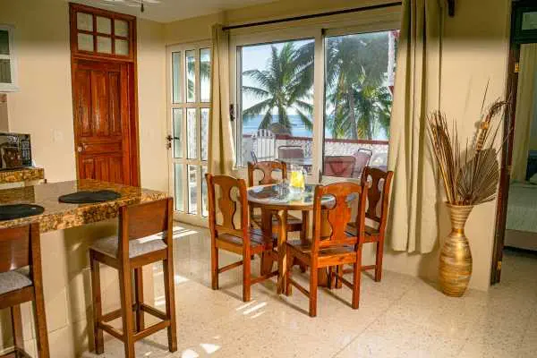 PlyaYSol_Dining4